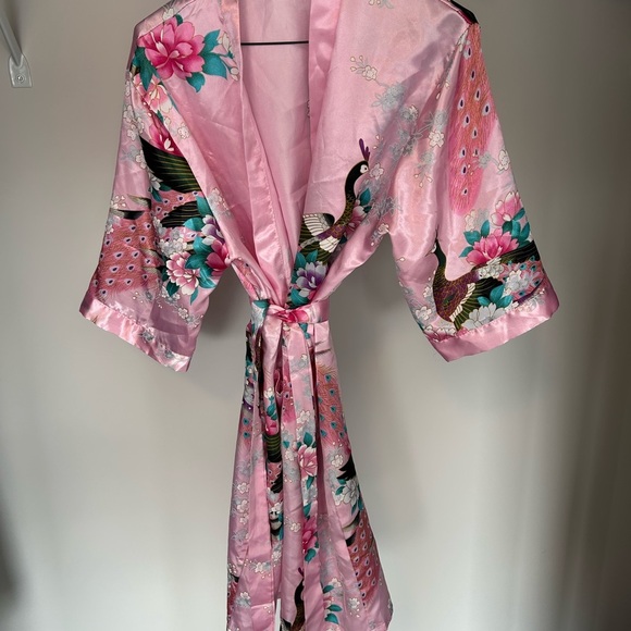 🧡5/$25🧡Floral Pink Kimono Robe - Picture 3 of 4
